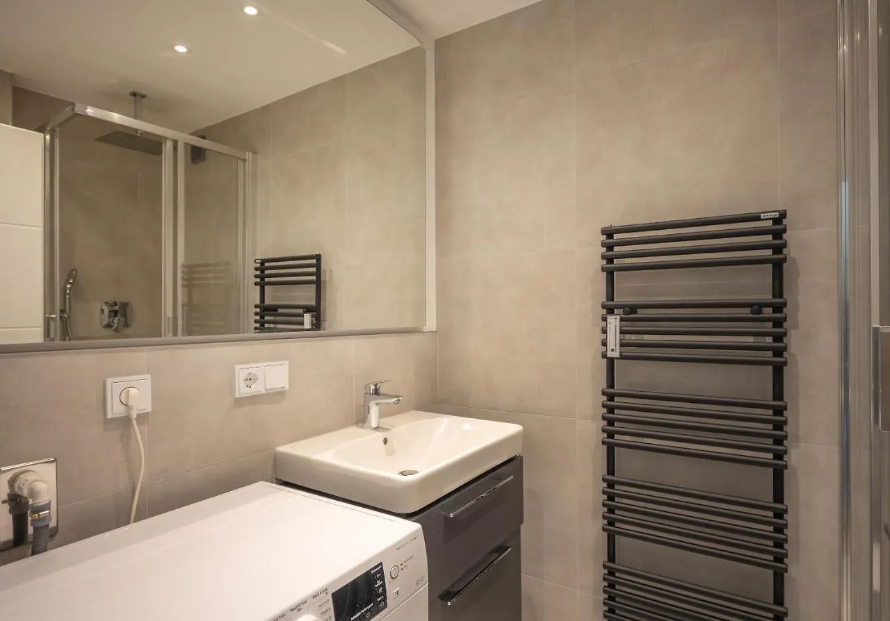 Sweethome - Luxus Pur - Kueche, Balkon, Wifi Dachau